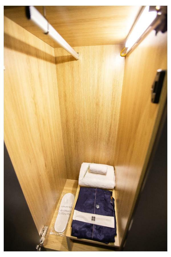 Khan Hoang Capsule Hotel (Adults Only) Hanói Exterior foto