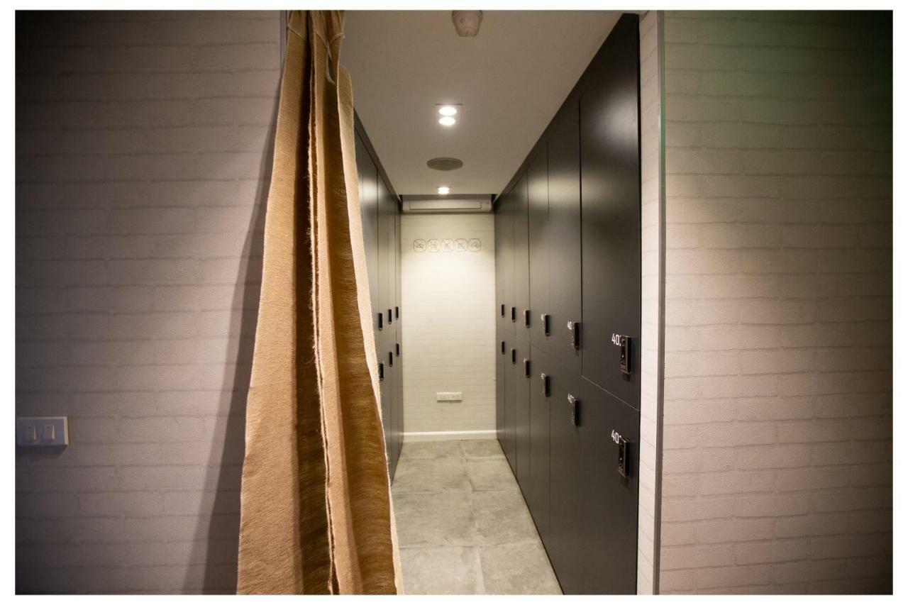 Khan Hoang Capsule Hotel (Adults Only) Hanói Exterior foto
